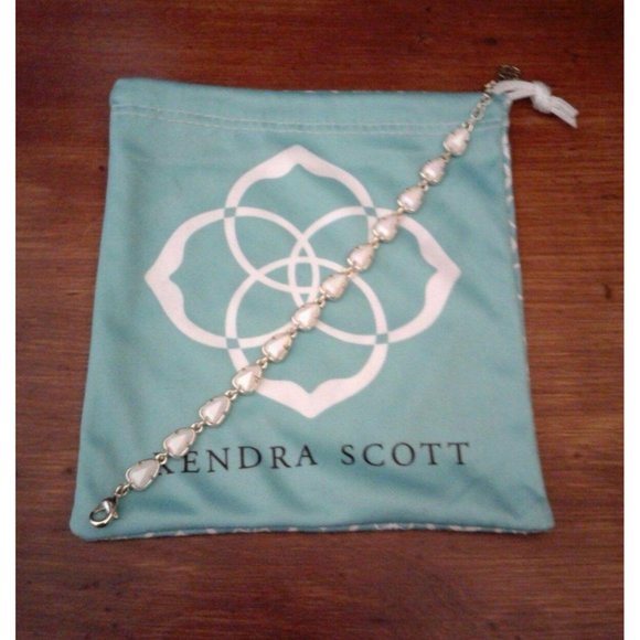 Kendra Scott Jewelry - Kendra Scott White Iridescent Susanna Bracelet